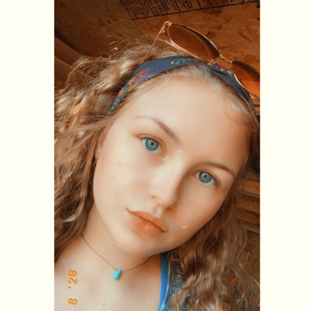 Meet your Posher, Lauren